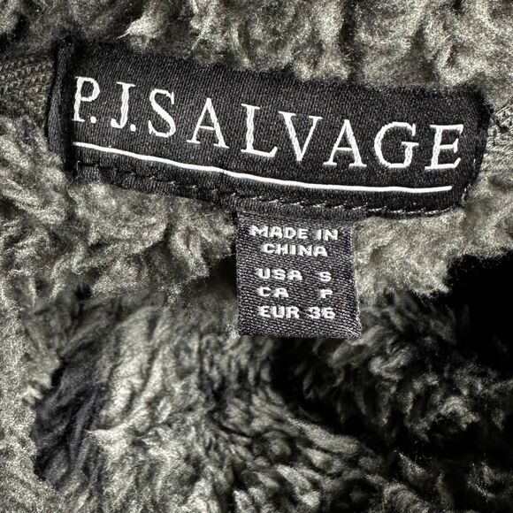 NWT PJ Salvage Cozy Button Up Jacket w/ Pockets in Olive Green Black Stars Small - Picture 9 of 16